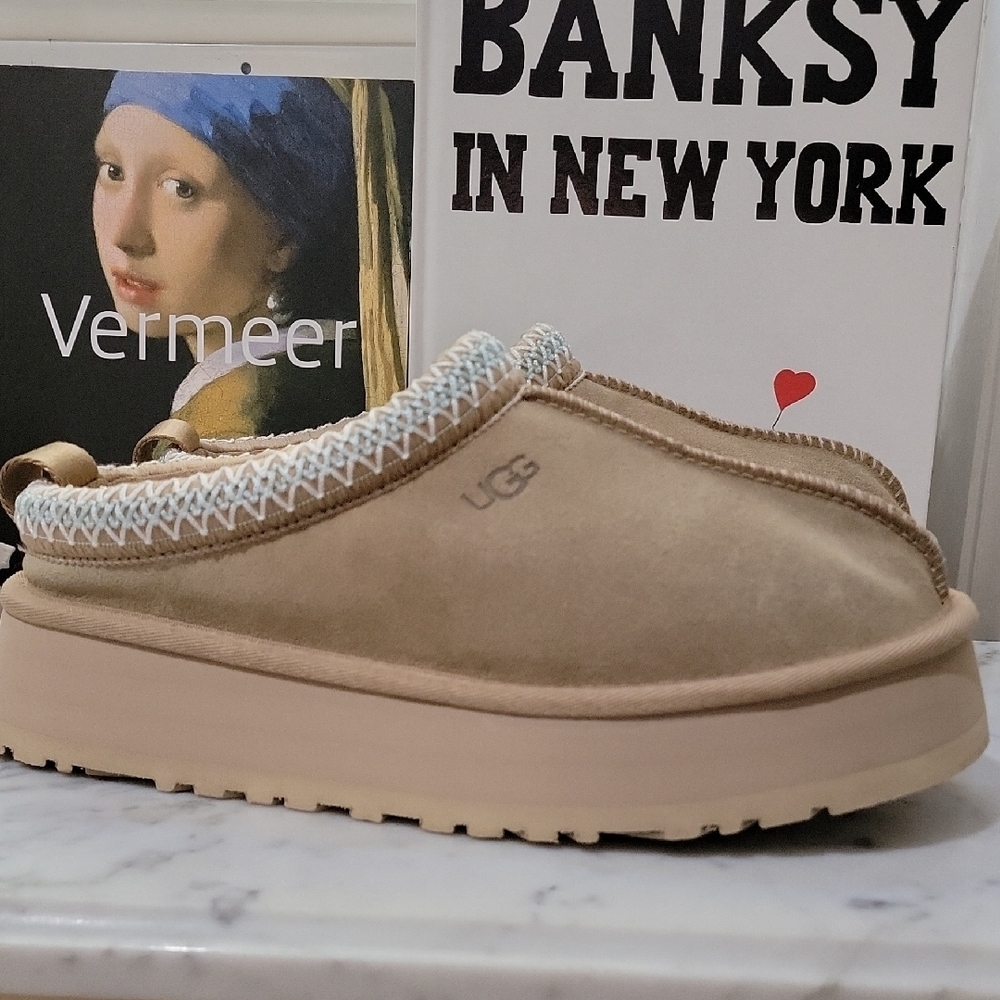 UGG TAZZ II Women's Tan Slippers